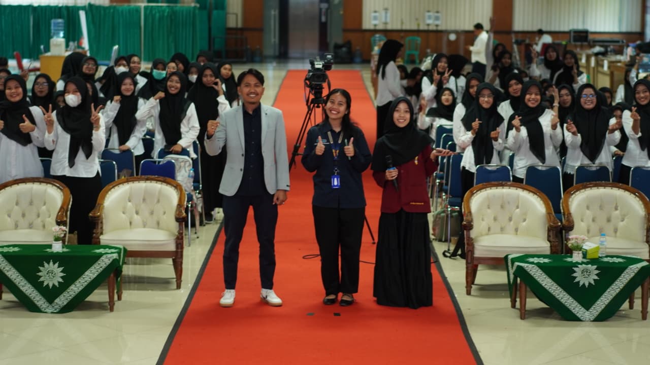 Direktur LPKS X-Japan Isi Materi dalam Job Fair dan Baitul Arqam Purna Studi UNIMUGO 2026