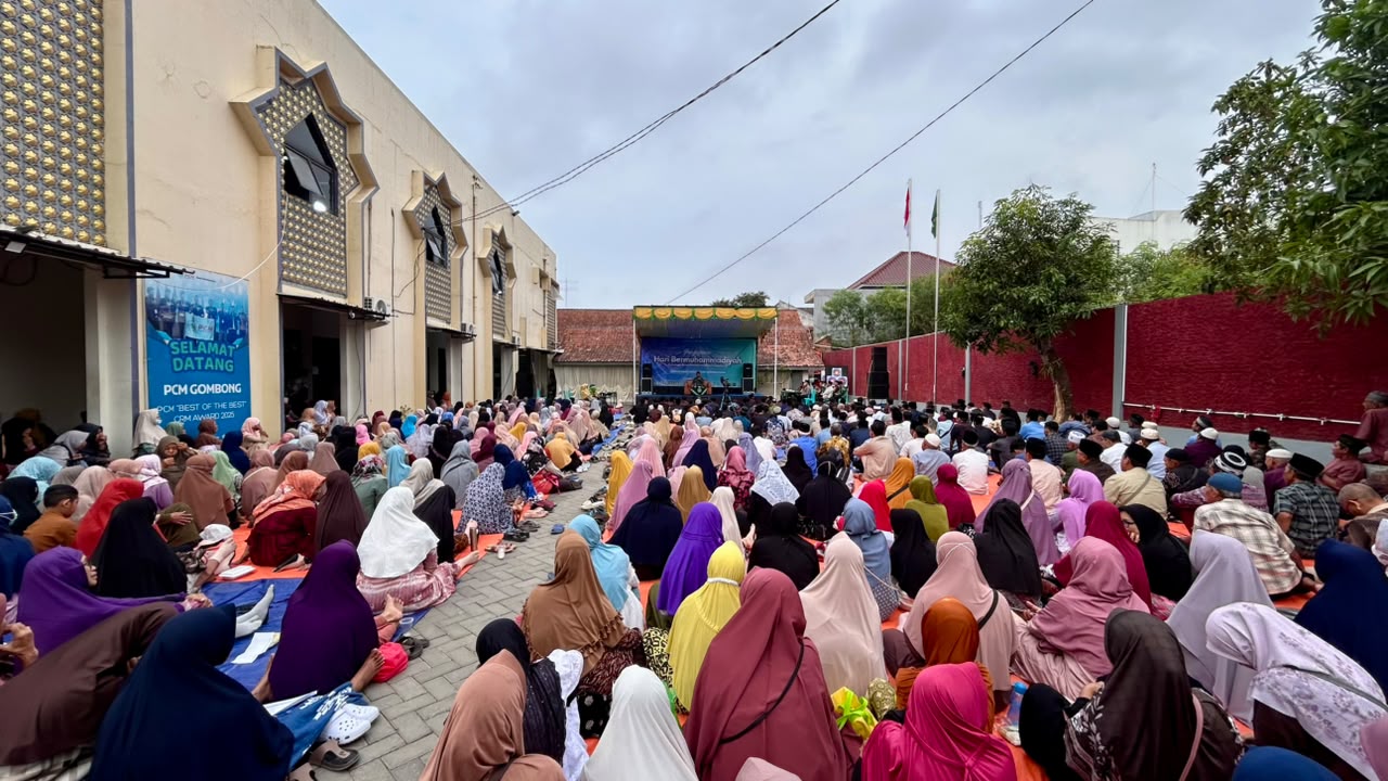Pengajian Hari Bermuhammadiyah Perkuat Silaturahmi Keluarga Besar Muhammadiyah Gombong